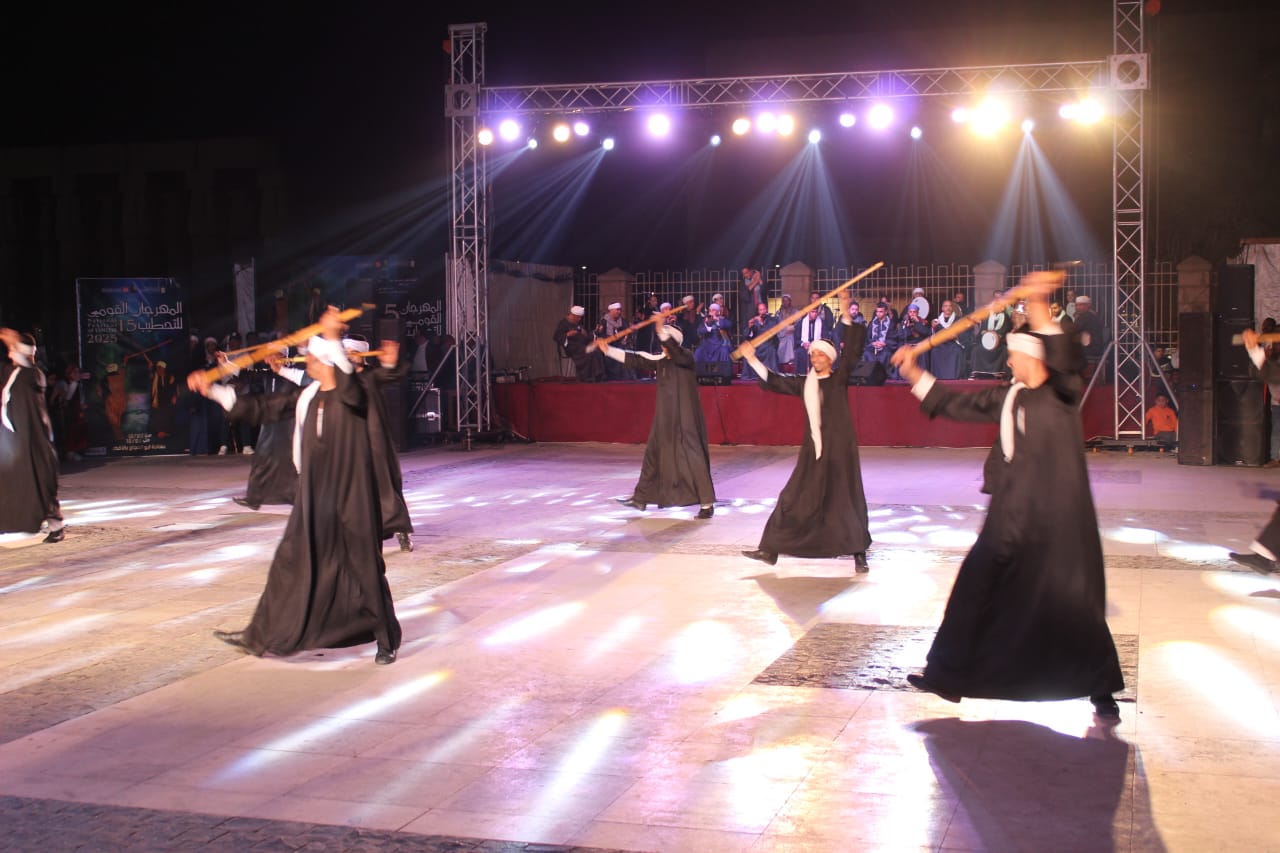 وزير الثقافة ومحافظ الأقصر يشهدان ختام فعاليات الدورة الخامسة عشرة للمهرجان القومي للتحطيب ويُكرِّمان رموزه